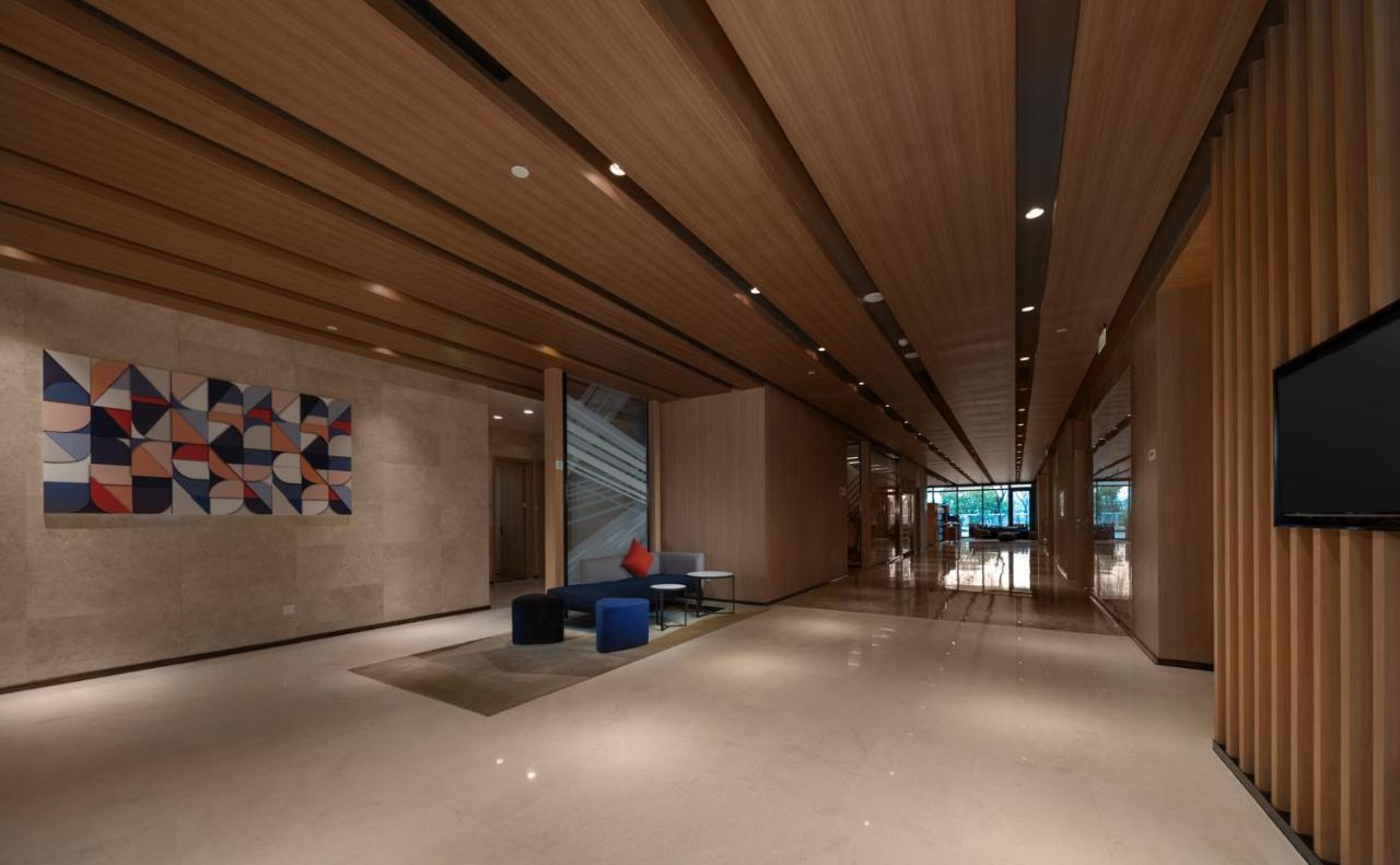 Holiday Inn Express Shanghai Pujiang By Ihg Exterior photo