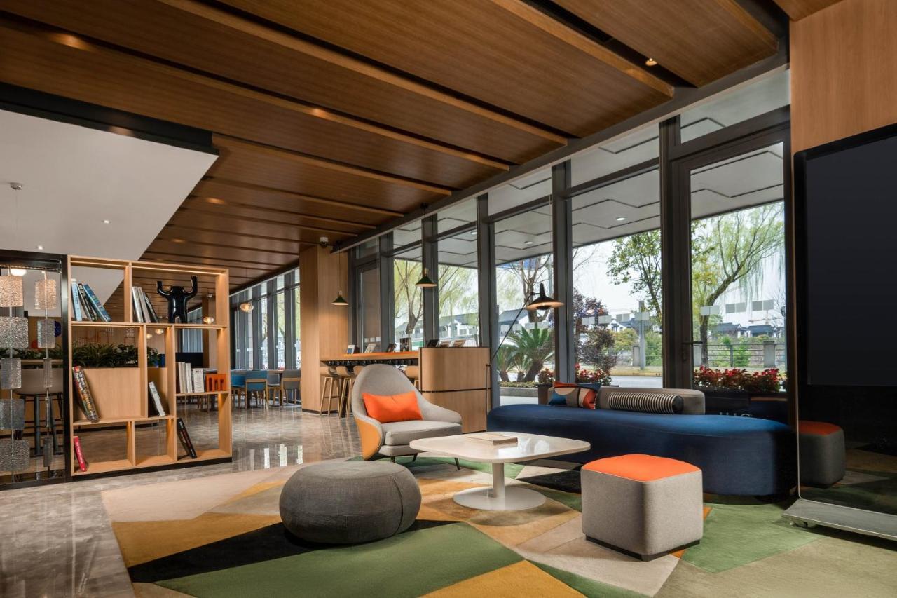 Holiday Inn Express Shanghai Pujiang By Ihg Exterior photo