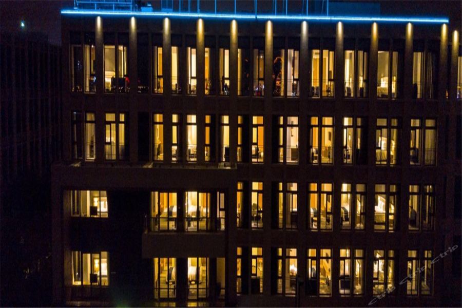 Holiday Inn Express Shanghai Pujiang By Ihg Exterior photo